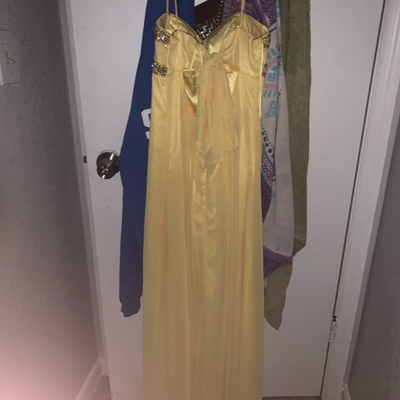 Cache yellow dress - Picture 2 of 6